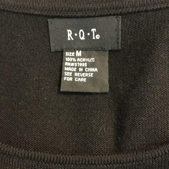 RQT black sweater w/silver rhinestone pin, Size M - Picture 3 of 4